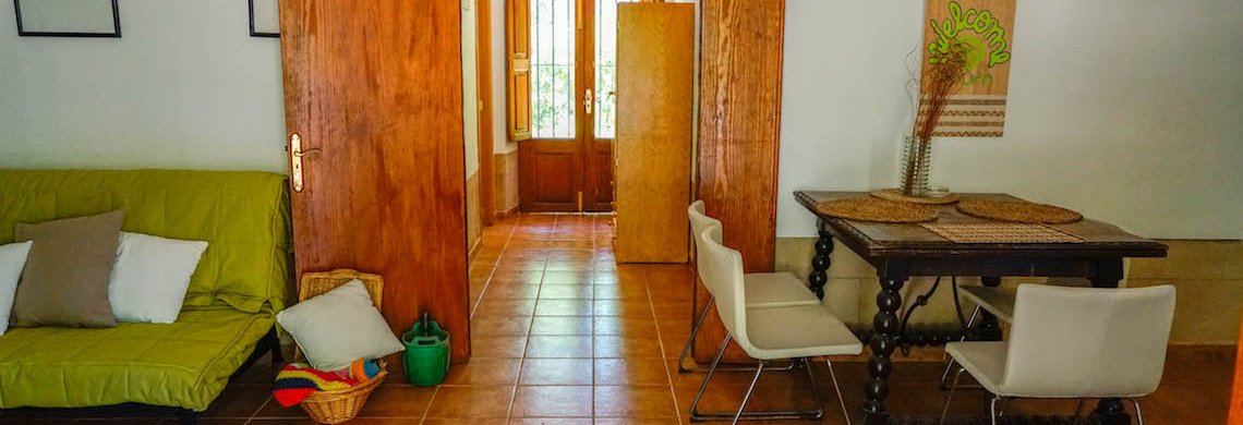 Villa Moli Puerta a distribuidor.jpg